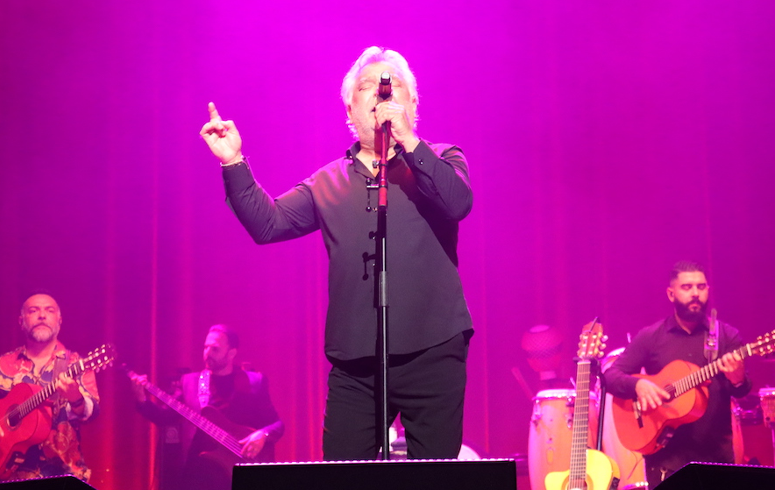 Gipsy Kings featuring Nicolas Reyes