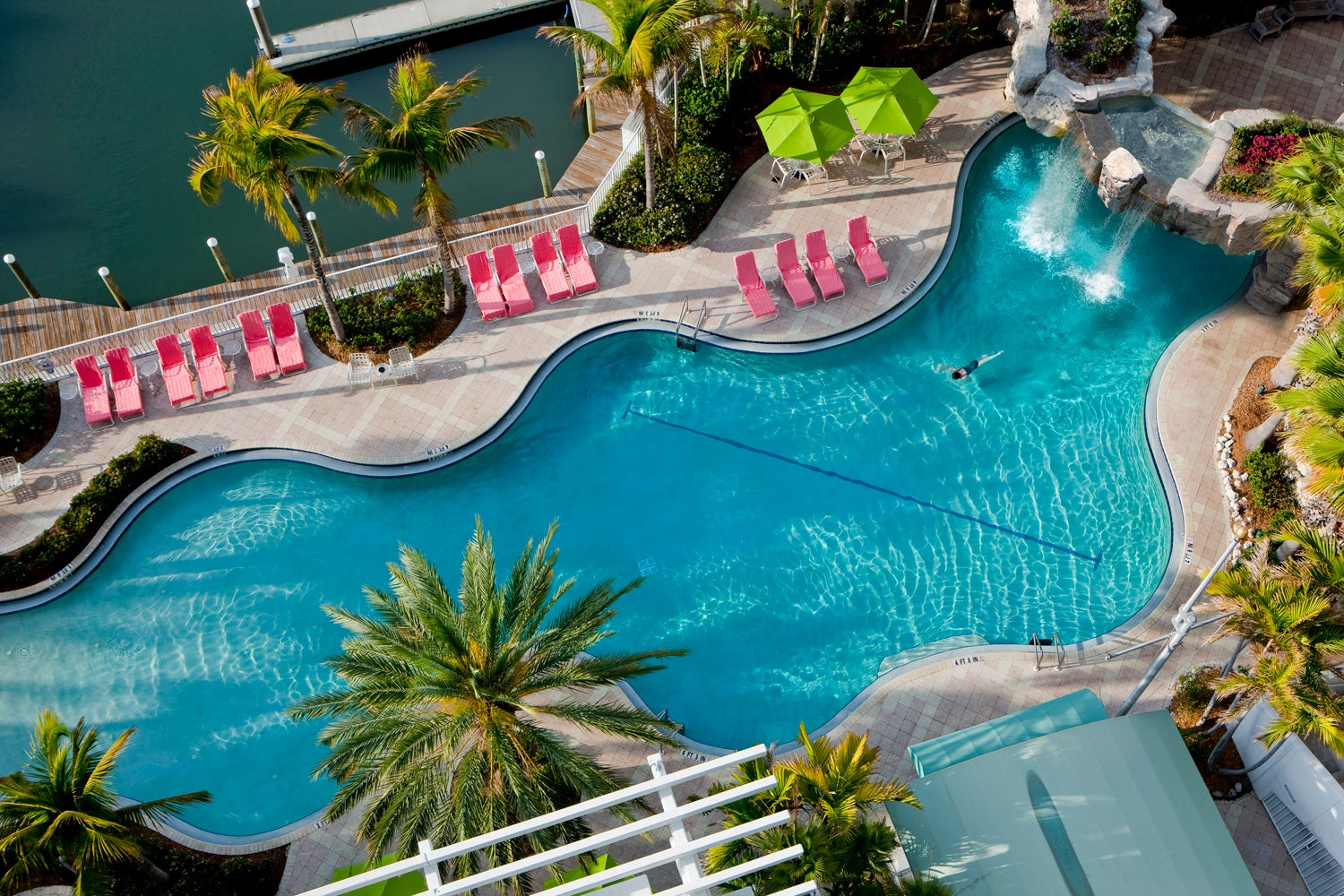 Pool.jpg